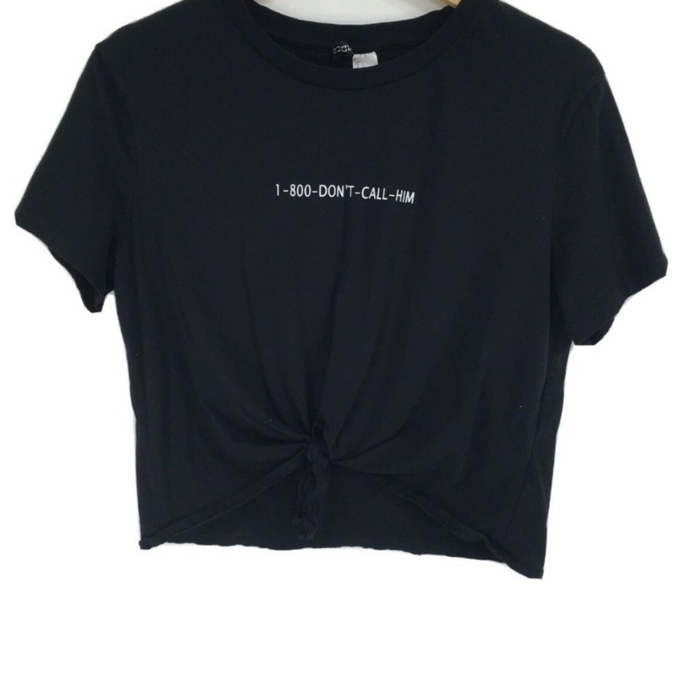Divided “ 1-800-DONT-CALL HIM” cropped tee